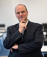 Dr.Gunther Quidde