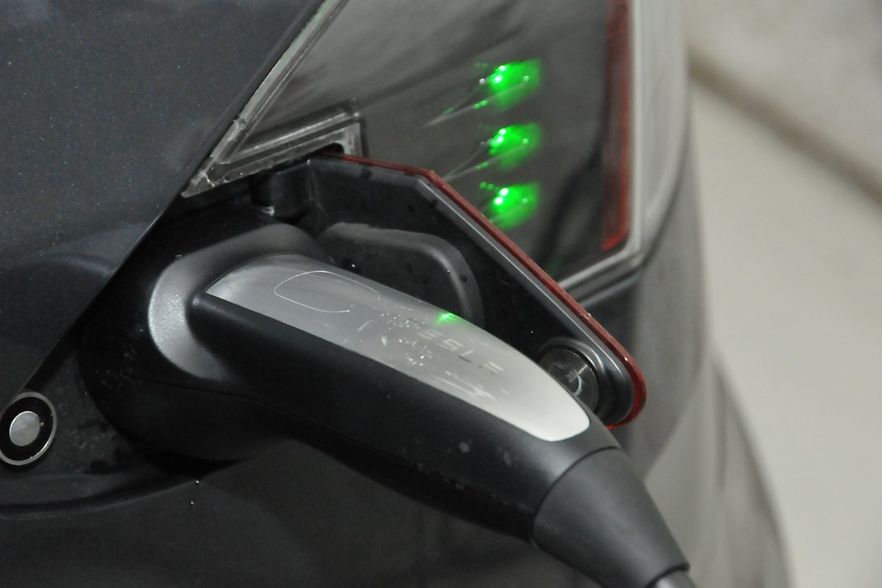 Elektro-Tankstelle &Ouml;kostrom