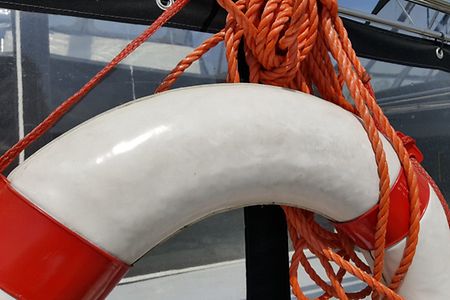 Rettungsring mit Leinen