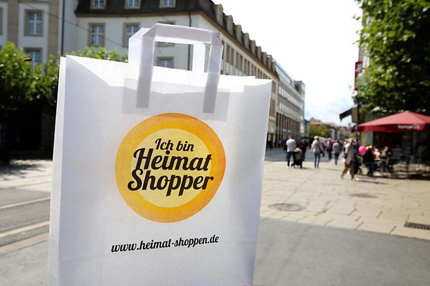 Einkaufst&uuml;te mit dem Logo Heimat shoppen