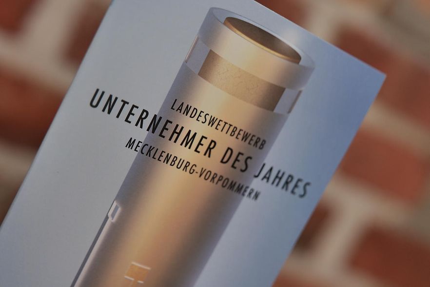 Stele des Unternehmerpreises MV