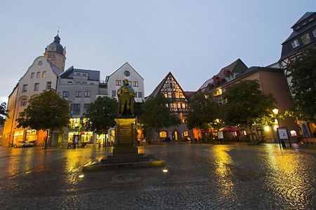 Jena_-Nacht_George-Burba_shutterstock_Inet
