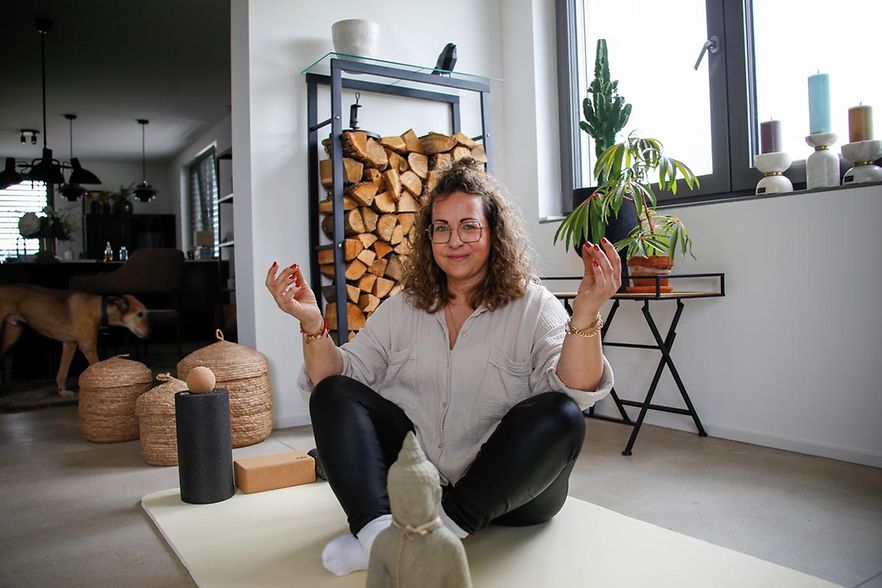 Patricia Jung in Yoga-Pose