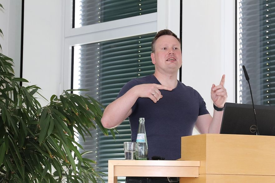 Sascha Rose, KI-Trainer im Mittelstand-Digital Zentrum Lingen.M&uuml;nster.Osnabr&uuml;ck,