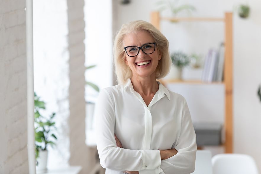 Frau im B&uuml;ro