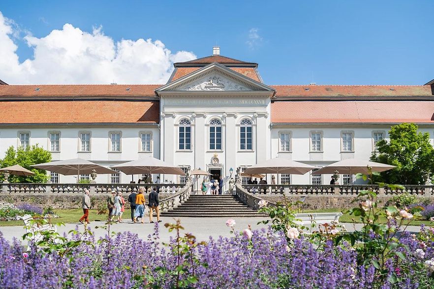 Foto der Fassade des Schloss Fassanerie