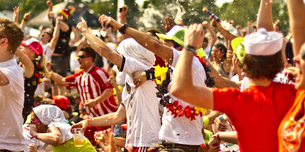 Fu&szlig;ball&uuml;bertragung w&auml;hrend eines Turniers