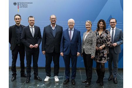lueckenschluss_treffen_michael_theurer_2024