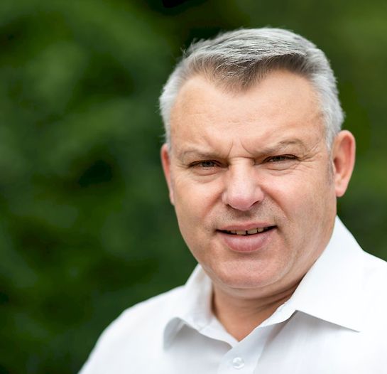 Porträtfoto Thorsten Fichtler