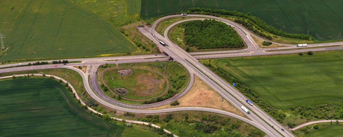Luftbild Autobahn 143 Halle-Neustadt bis Halle-Nord