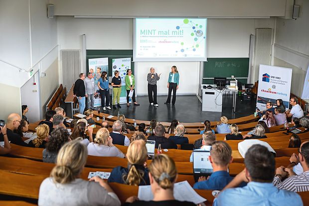 MINT-Netzwerktreffen im Chemikum Marburg