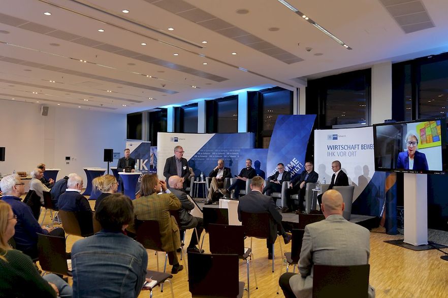 IHK-Wahlforum Wie wird Deutschland wieder wettbewerbsf&auml;hig?" am 28.01.2025