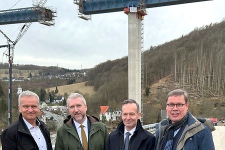 Symbolbild Stahlhochzeit L&uuml;denscheid