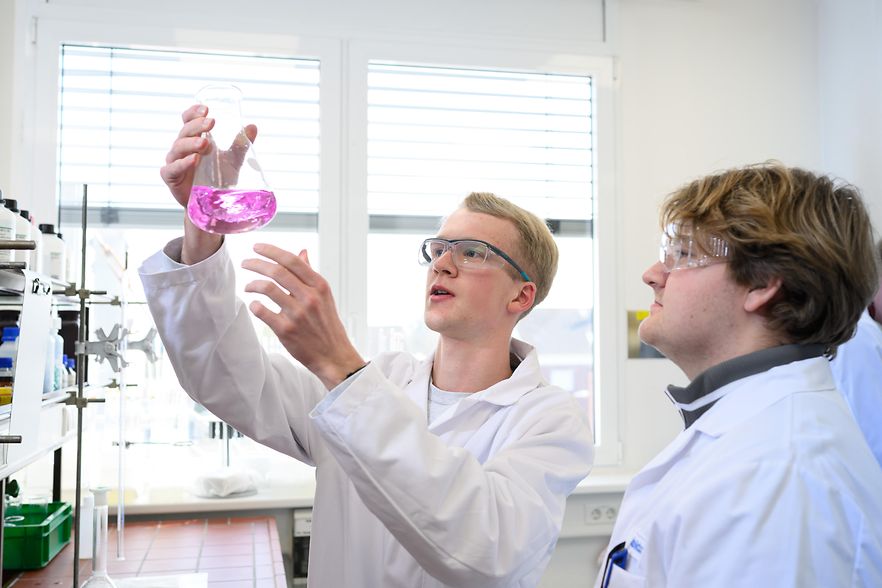 Ole Macher (l.) und Julian Freitag (r.) 