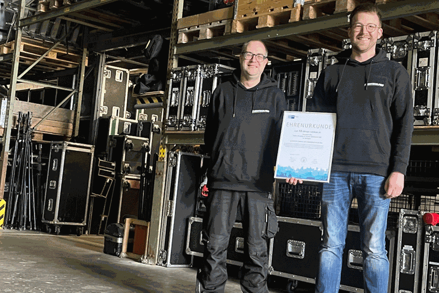 Urkunden&uuml;bergabe bei Tobias Allmang und Torsten Kohlmann GbR in Sembach