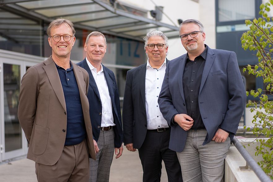 Vorstand der Regionalversammlung Marburg mit dem Leiter Gesch&auml;ftsstelle Marburg