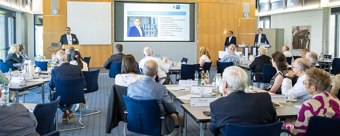 Portr&auml;t des Pr&auml;sidenten der IHK Darmstadt, Christian J&ouml;st