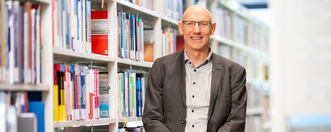 Prof. Kai Neumann