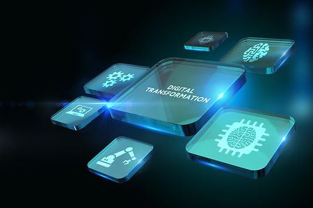 Virtuelle Drucktasten einer PC-Tastatur, die gr&ouml;&szlig;te tr&auml;gt den Schriftzug "Digital Transformation".
