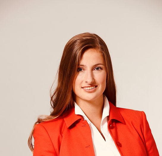 AlinaSchmidtNEU