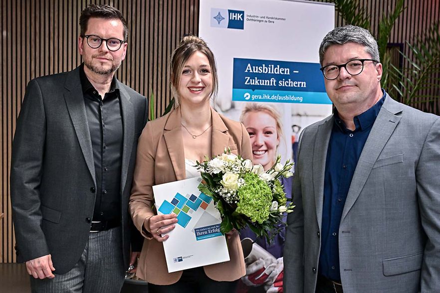 26 IHK-Absolventen in Gera geehrt