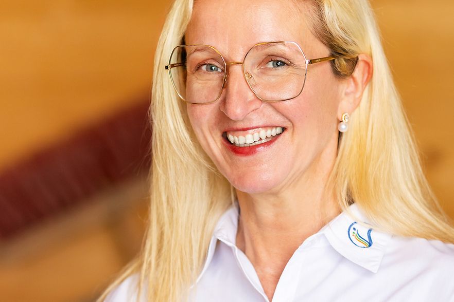 lachende Frau im Portrait