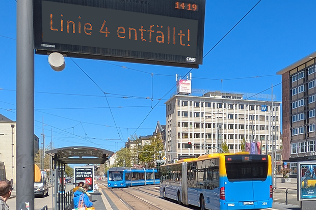 Blick auf eine Haltestelle