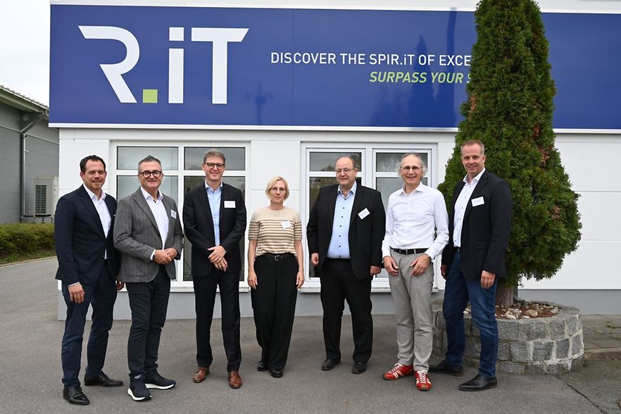 Gruppenfoto der Sitzungsteilnehmer des Digitalisierungsausschusses